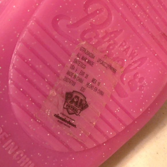 💥 CLOSET CLOSING SALE 💥 Paw Patrol Girls Play Shoes - Picture 3 of 7